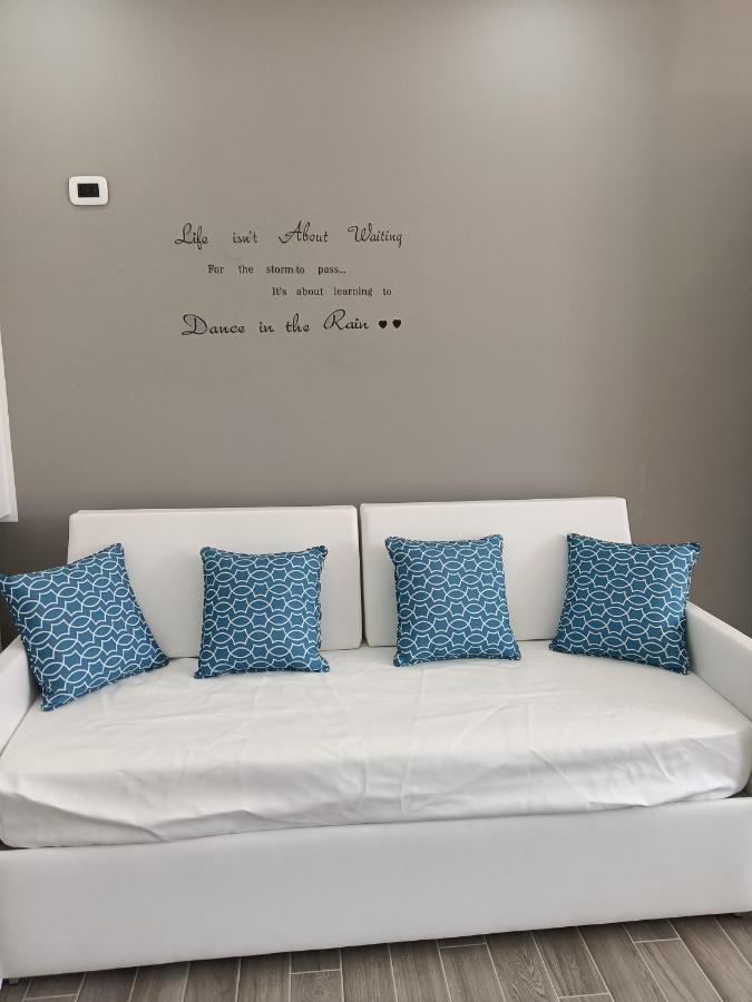 דירות קוסטונאצ'י Monolocale Da Andrea מראה חיצוני תמונה